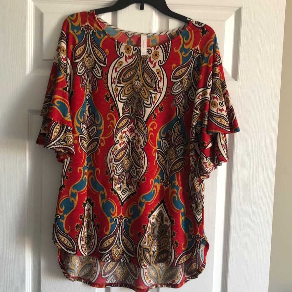 Super soft print top